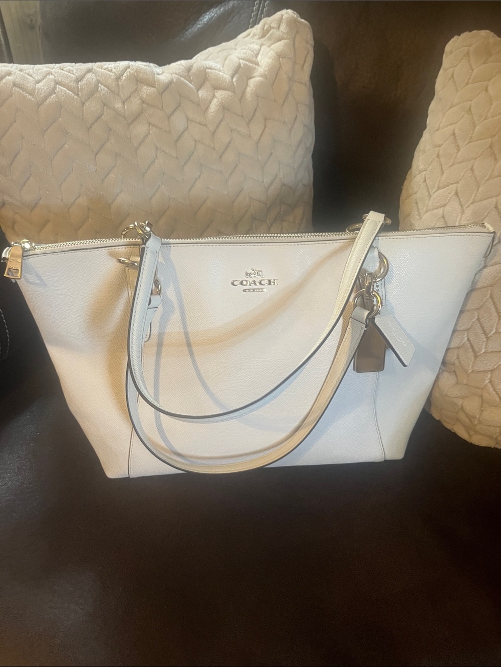 Coach Ava Cream Leather Tote with Matching Wristlet Classic Quiet Luxury Elegant - Picture 2 of 9